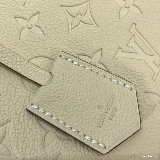 WIS MONTAIGNE VUITTON MM LOUIS 1015
